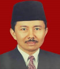 Prof. Dr. H. Amir Luthfi, MA
