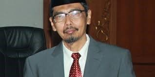 Prof. Dr. H. Munzir Hitami, MA