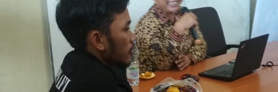 ISAIS UIN SUSKA RIAU Menggelar Diskusi Ketiga “Membaca Ulang Sejarah Islam Klasik” (Satu Semester Bersama Prof. Dr. H. Munzir Hitami, M.A.)