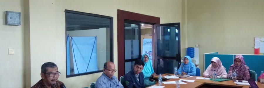 ISAIS UIN SUSKA RIAU Menggelar Diskusi Pertama “Membaca Ulang Sejarah Islam Klasik” (Satu Semester Bersama Prof. Dr. H. Munzir Hitami, M.A.)